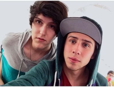 Apoyo a Screamau desde 19/01/14 desde ese dia so Screamer♡ Mau me sigue en su cuenta de @¡Screamau y me empezo a seguir el día 13/Agosto/2014 a las 11:51 pm♡♡♡