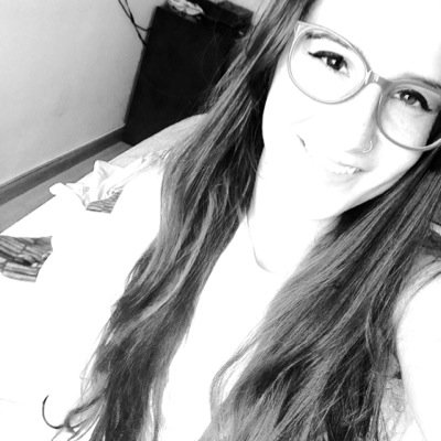 Estudiante de Economía y Gobierno, Universidad de los Andes. Bailarina