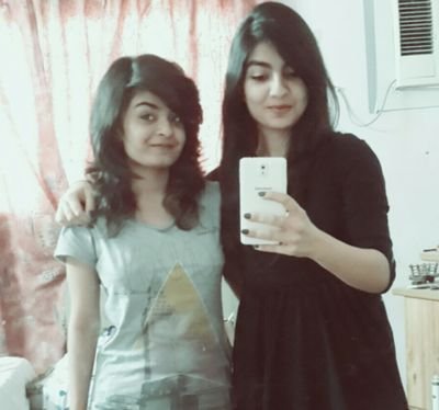 ShimzaOmer's profile picture. 