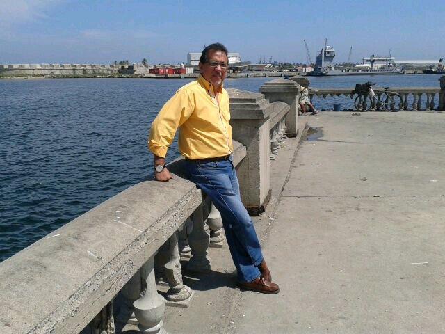 miguelolivares5's profile picture. Orgulloso de ser Guaireño, con sangre gocha y oriental, Leonero y Bar¢a, un abrazo Varguense 🇻🇪