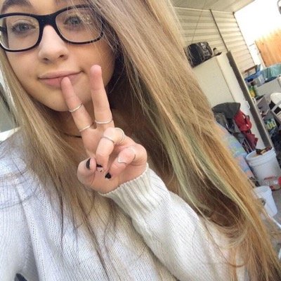 the official juliarlx fan account
