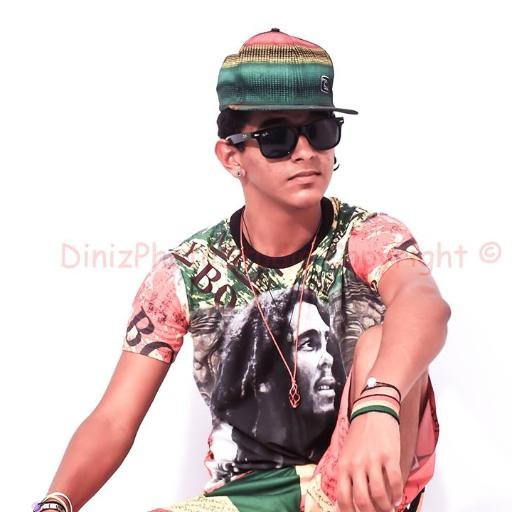 A vida é feita de escolhas eu escolhi ser feliz!! *----*         whatssap:(73) 8111-1067     instagram: BrunoCanzian