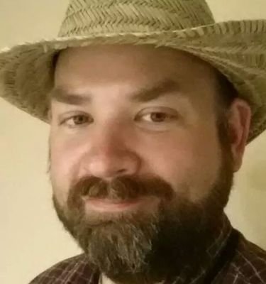 computer nerd, credit union employee,  bicyclist, homebrewer, occasional deep thinker