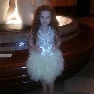 Im single. @styles27styles is my dad. 7 years old