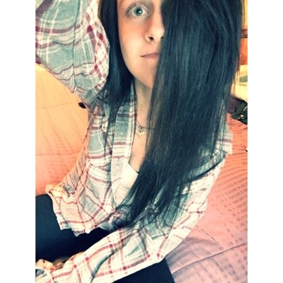 kayliegilliland's profile picture. don't forget to look up at the sky instead of your phone sometimes