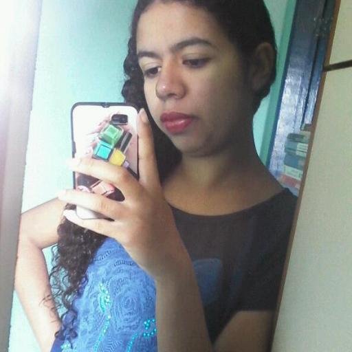 bom sou rockeira, viciada em ler , nao sou da vasp, se nao gostou NAO siga, pq num to obrigando ninguem