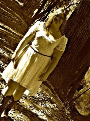 country girl who love mudding, hunting, animals and country music. 4H is a huge part of my life(: