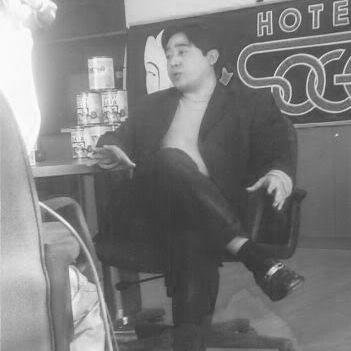 seanwrite007's profile picture. Author / Lyricist / Poet / Eccentric. Content that he only writes Unique, Intriguing & Controversial stories, never run-of-d-mill