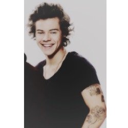I wanna kiss harry styles' tummy