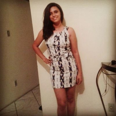 Aprendam a ser felizes sozinhos. E esperar muito de alguém é implorar de joelhos para se decepcionar.