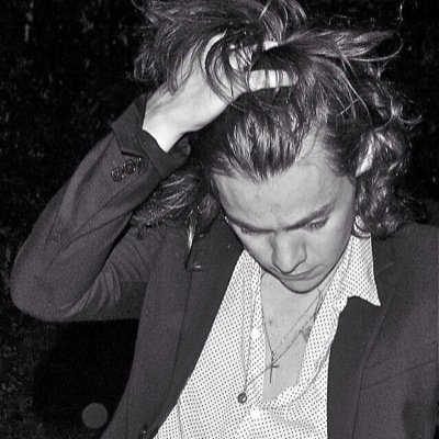 HI THIS IS A FREE FOLLOW FROM @fruityouharry GO FOLLOW HER AND ASK FOR FB!!!!!!! HAVE A GREAT DAY