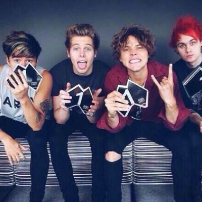 We5SOSUpdaters Profile Picture