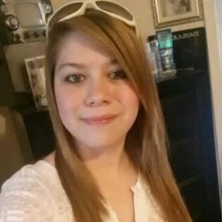 im 24 yrs and love jamin to music and meet new friends also hang out with friends music is my life