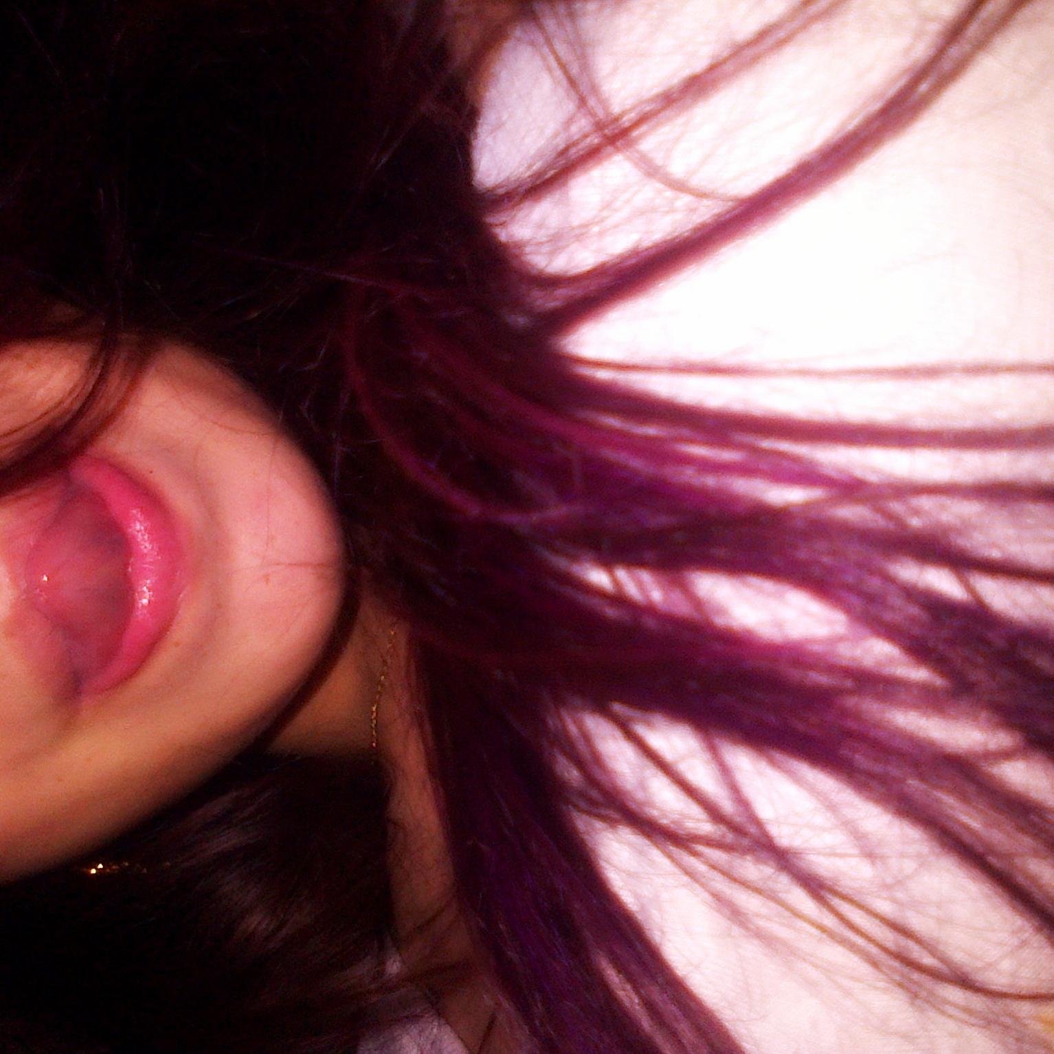 MelanieKarelly1's profile picture. ...