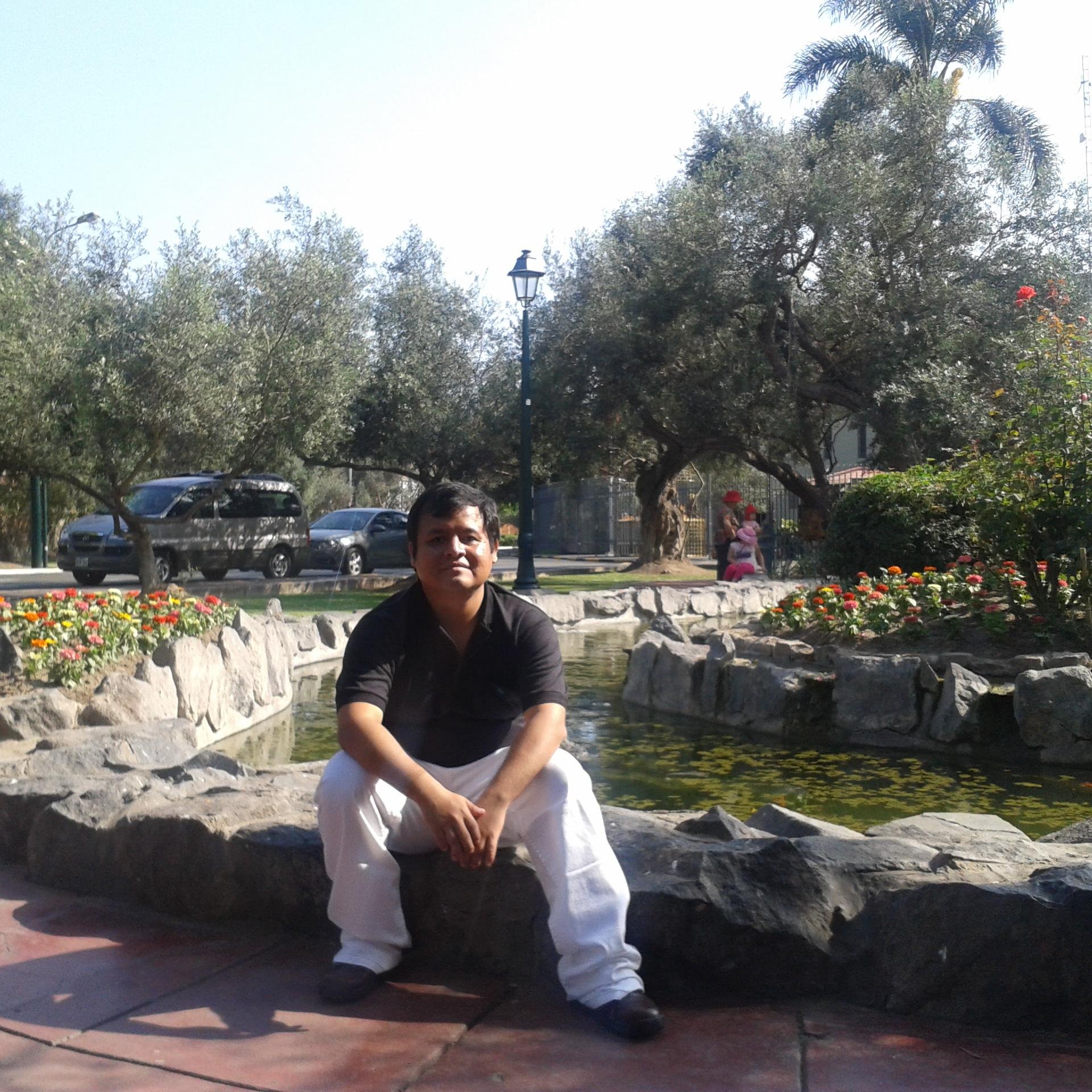 edmarchanr's profile picture. 