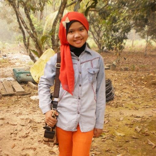Siswi di SMPN 2 Murung Pudak, status hubungan: Berpacaran