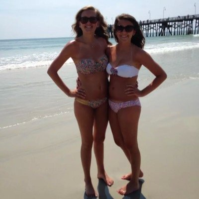 helenl016's profile picture. 