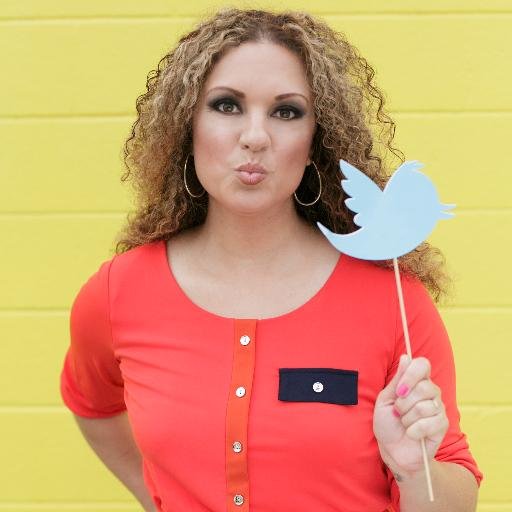Marketing Junkie-Digital Strategy Diva @BeatCreative #CurlyHair Mom Taking the #eventprofs industry by storm w/AWESOME #SM watch out for my Serious TV addiction