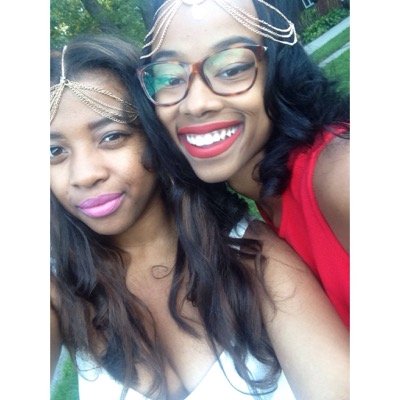 Seniors | Curly Bestfriends | Staying low..