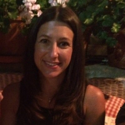 Dog walker, pet sitter, and blogger