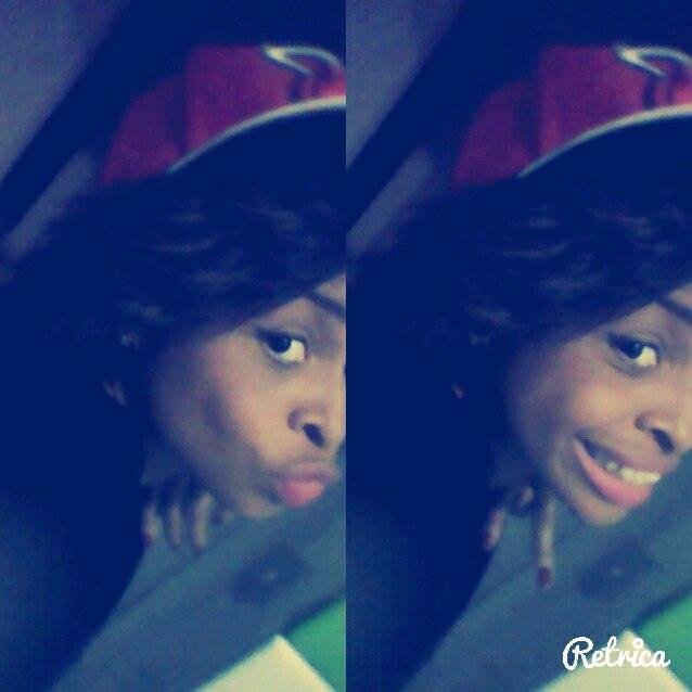 ThizNiggaz's profile picture. Façamos da interrupção um caminho novo. Da queda um passo de dança, do medo uma escada, do sonho uma ponte, da procura um encontro!