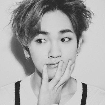 HELLO!!
I love SHInee♥︎ VEST KEY!!♥︎
どうも!私はSHInee大好きです♥︎
特にキーloveです♥︎
日本のペンも韓国のペンの方もフォローしてくださいっ!