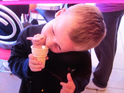 topingsyogurt's profile picture. so Delicious, so Nutritious, so Good..