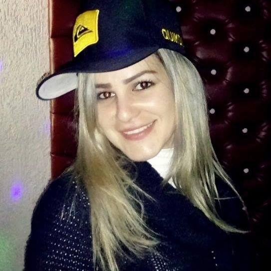 sempre fui sonhadora é isso que me mantém viva...
