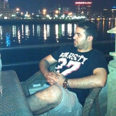 usamah80's profile picture. أحدهُم شارَكني الحَياه ، سرَق منّي أجمَلها ورحَل ..