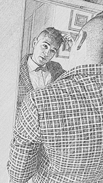 chiwis_10's profile picture. Life isn't about how you survived the storm.... It's about how you danced in the rain!!