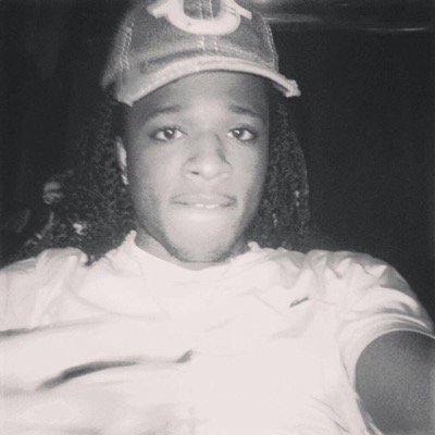 This Ya Boi KayQuebee Starvin Artist/Rapper From Chiraq,Drillinois Who Trying 2 Eat Make That Button Blue && Follow A Real Boss Iiiight Kewanbowling@yahoo.com