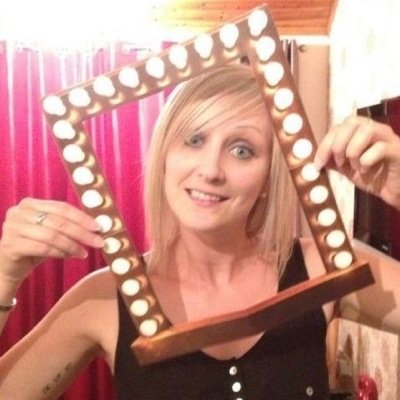 kirstyhood16's profile picture. 