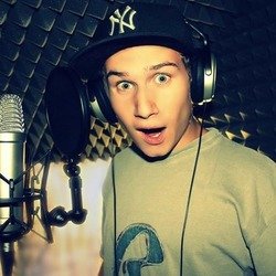 ReyuRejs's profile picture. Positive vibrations all the time.