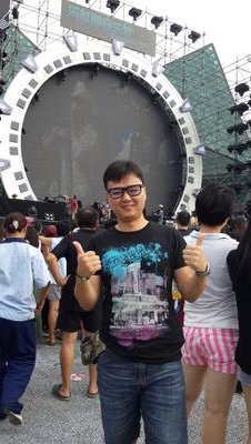i am living in huaqiang north, where is the biggest electronice wholesaler market in Asia region, i am willing to share what i am interested from here.