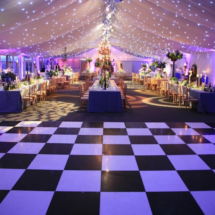 Stunning venue situated in the beautifully kept grounds of Luton Hoo Estate's private Walled Garden. Hertfordshire/Bedfordshire