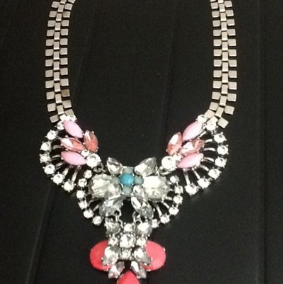 hi i sell beautiful statement jewellery at affordable prices, that can add beauty style and glamour to any outfit.