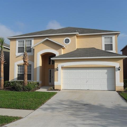 FL_VillaRental's profile picture. Luxurious and spacious executive 7 bedroom villa sleeping up to 15, private heated pool, peaceful and safe community and only minutes to theme parks!