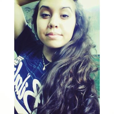 Se o barato é louco e o processo é lento,
No momento,
Deixa eu caminhar contra o vento ♪♫