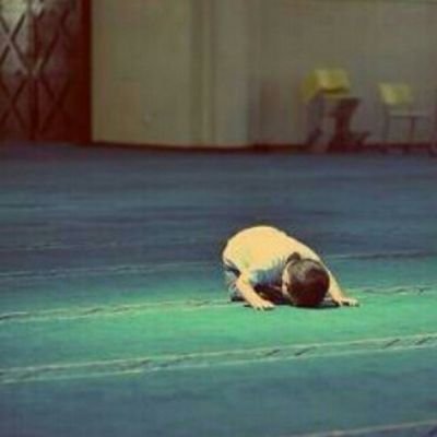 ‏‏اععَشق الههلال،واحب البرشا،.             لاععَبي،المفضل'ههو،انيسَتتاء          #استغفر.@.الله.العظيم،                                       #مصمم♥'