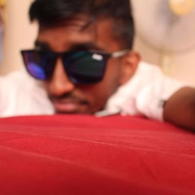hY3 GuyS 
iM kevin raj
from KL
so do follow me
i will follow u back