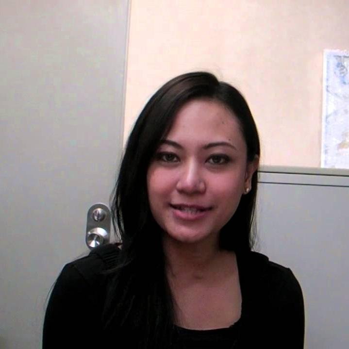 dewilangittt's profile picture. cinta itu tak nampak, nasi yg nampak, jadi pilihlah nasi !!