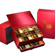 ChocolateBoxGif's profile picture. Welcome To: http://t.co/RCNEFVXVmd Chocolate Box Gifts  UK   http://t.co/ADAPskszg0  USA  http://t.co/f92eaDvKy0
#ChocolateBox #ChocolateWeek