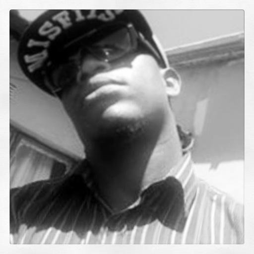 deezynz's profile picture. Genius Dude With One Leg. 
Rapper| Producer | Graphic Designer