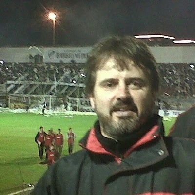 Ex jugador de futsal. Hincha calamar