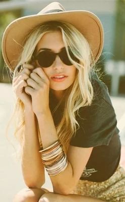 semsouma08's profile picture. l'Algérie mon amoure 
peace 
love