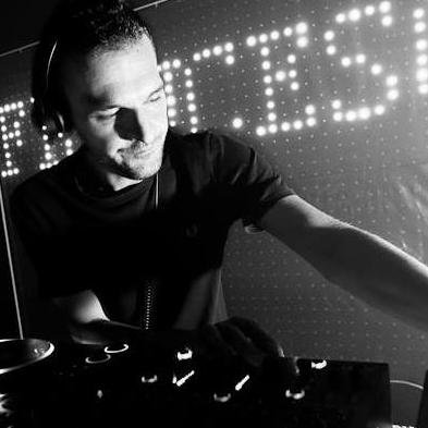 a.k.a. Virustage, London based Dj/producer,co/owner @ Stendhal Records Uk, resident dj for MOVIMENTO afterhours, BIG FISH & T.N.D parties @ club Aquarium London