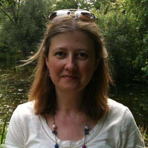 Academic mentor and well-being teacher, Downton Abbey tour guide at Cogges Manor Farm Museum (Yew Tree Farm), learning BSL, lover of wine and chocolate!