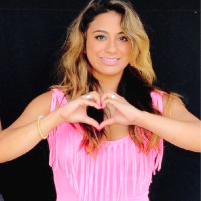 hey you just got a free follow from @JaureguiTylers wOw. follow and talk to me bc I need harmonizer friends