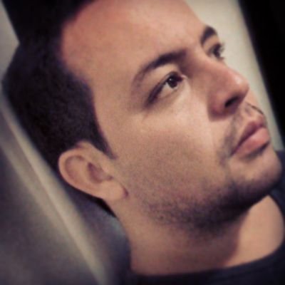 Faça hoje o que vai ter orgulho amanhã,
Amo a vida e respeito todos.