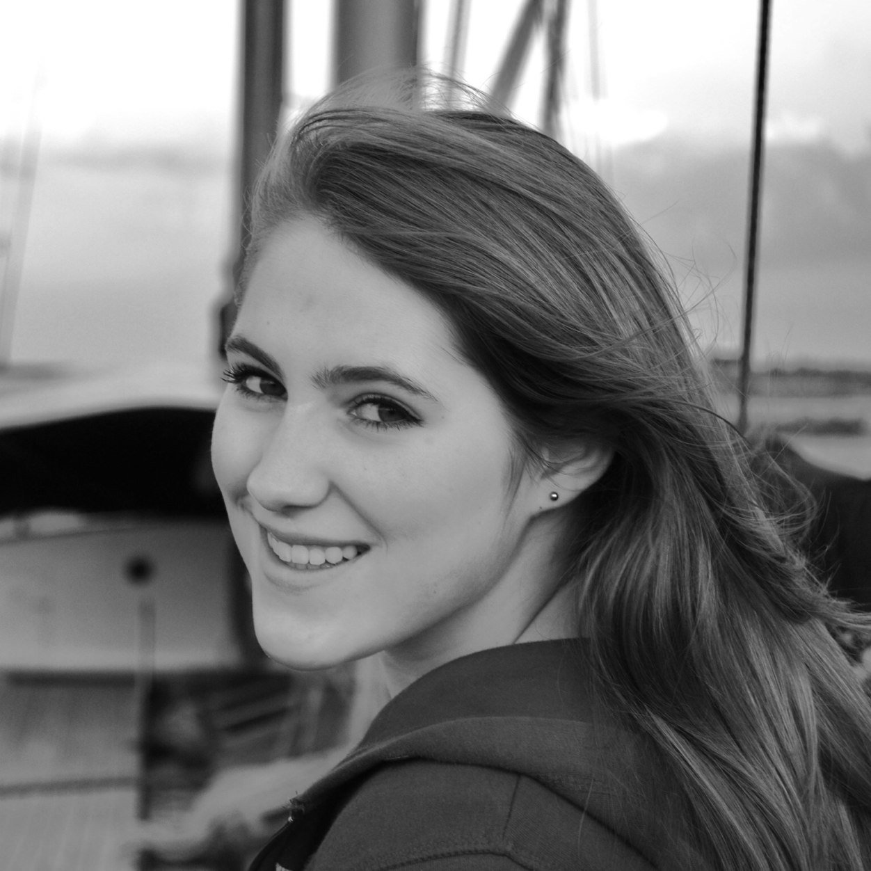 ElenaThoe's profile picture. ॐ